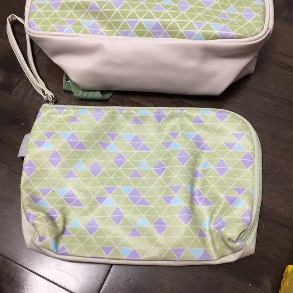Natura Mamae E Bebe Backpack and Pouch NEW - Picture 10 of 15
